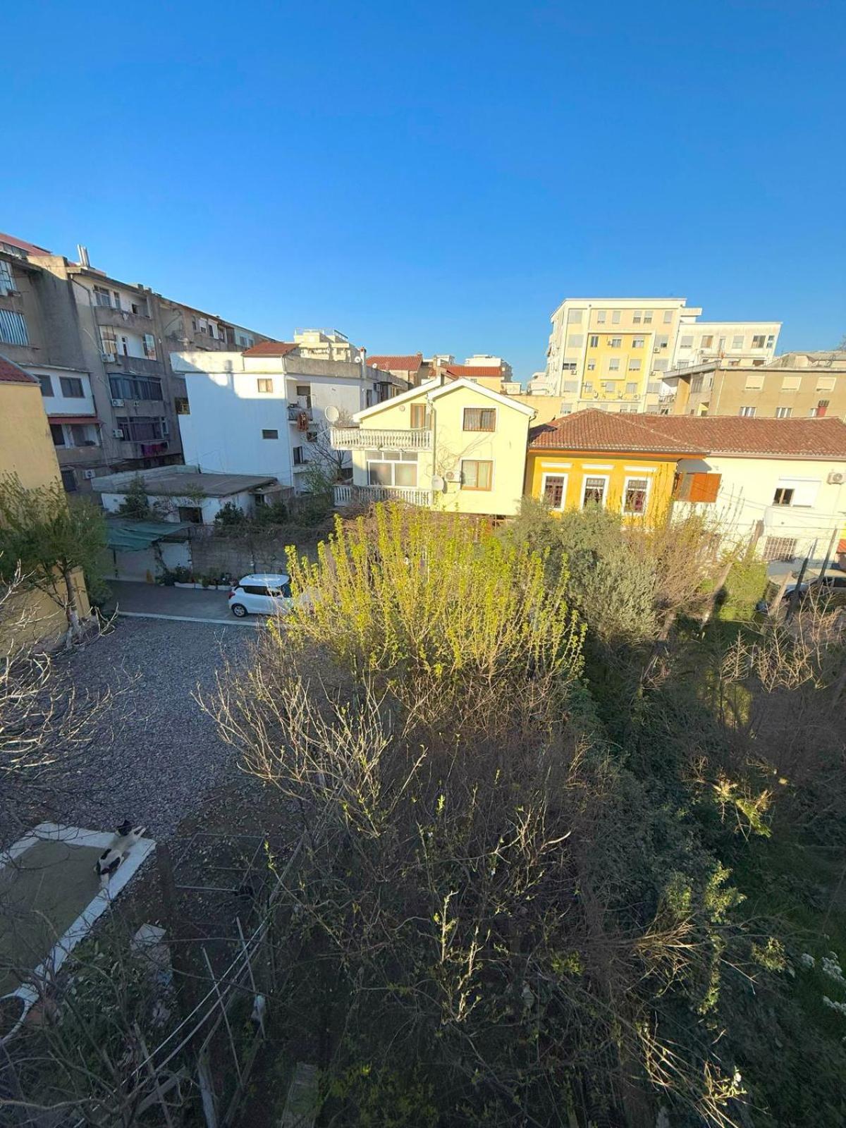 Shkodra Guest House & Trips Экстерьер фото